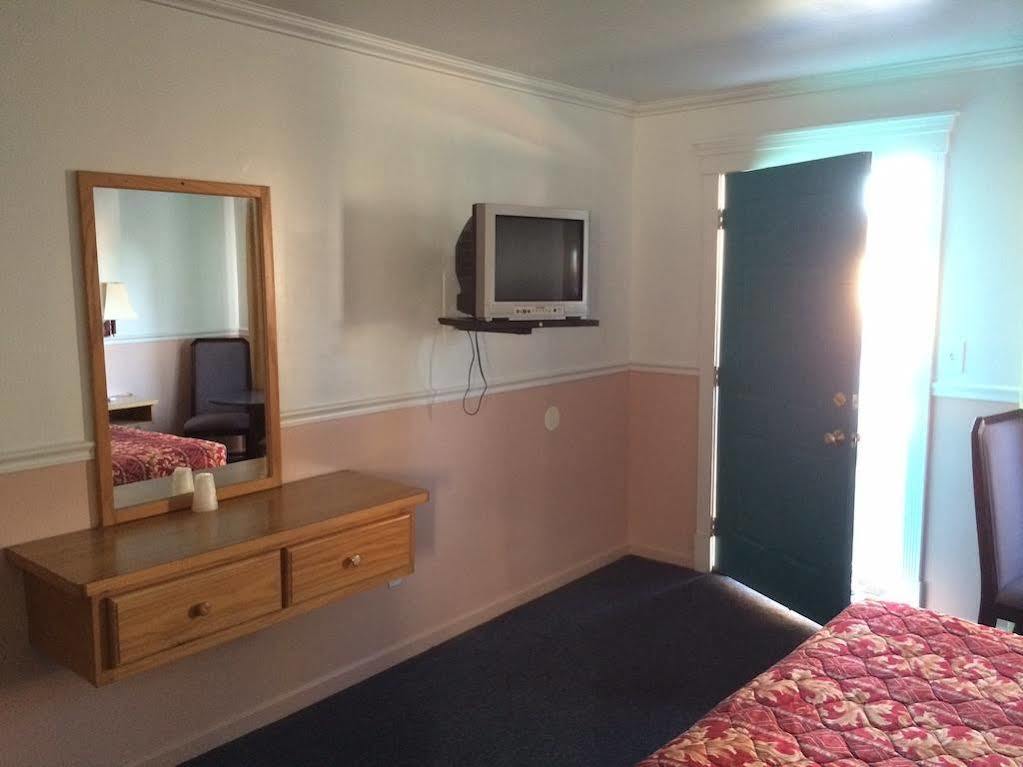 Hamlet Motel Newman Buitenkant foto