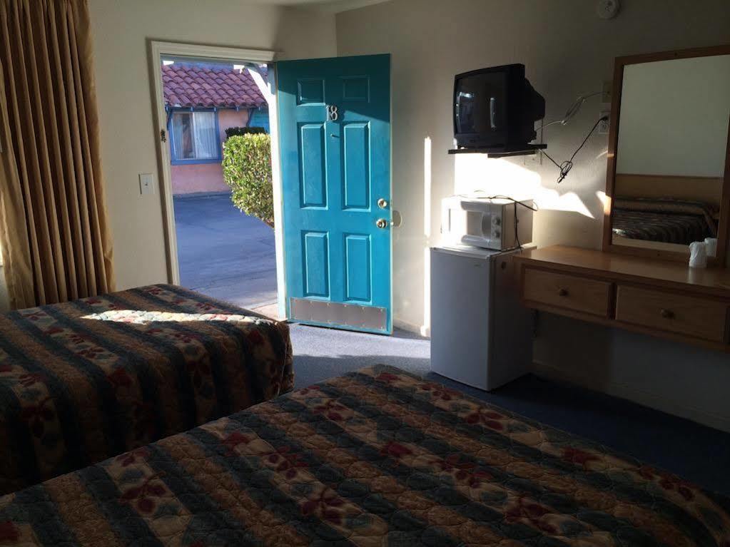 Hamlet Motel Newman Buitenkant foto