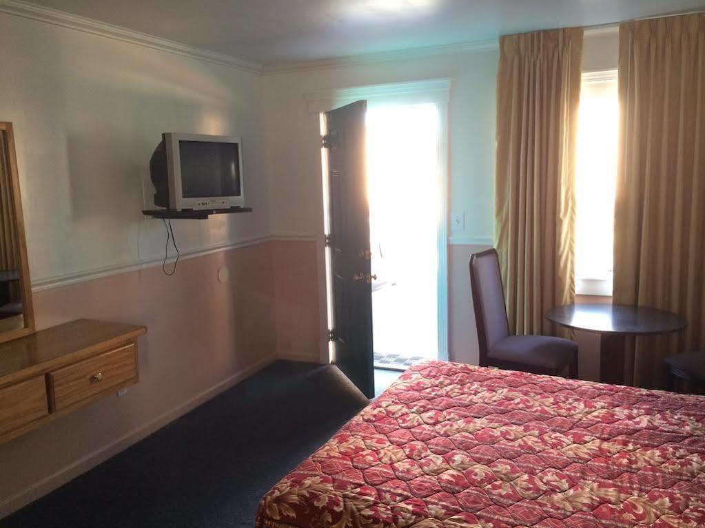 Hamlet Motel Newman Buitenkant foto